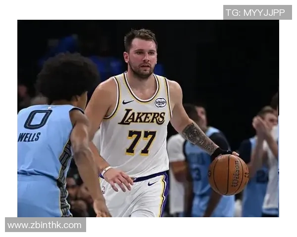 东契奇轰44分创4大神迹:比肩科比!里夫斯调侃:我们充满了敌意 东契奇轰44分创4大神迹:比肩科比!里夫斯调侃:我们充满了敌意