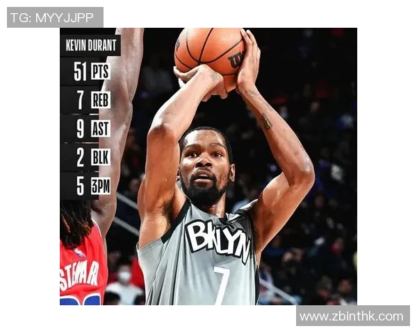 外线能投！马内克半场10中5&三分6中3拿到13分6板 正负值+21